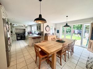 Family Dining Room- click for photo gallery